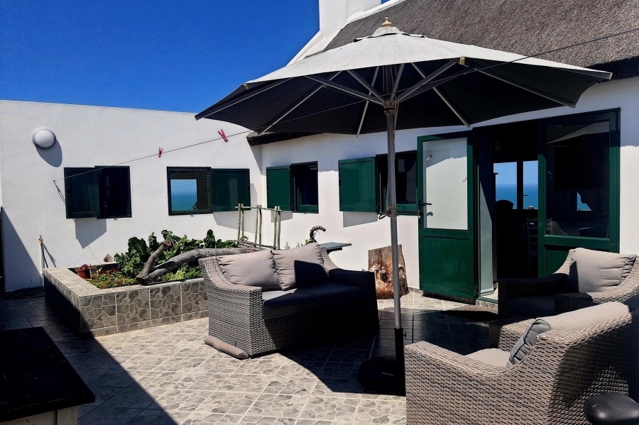 4 Bedroom Property for Sale in Fynbosstrand Western Cape